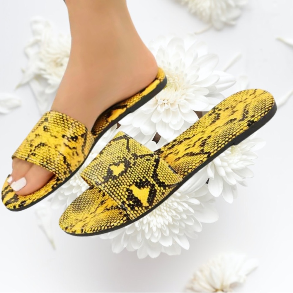 Flat Summer Slippers